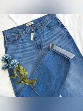 Madewell slouchy boyjean.